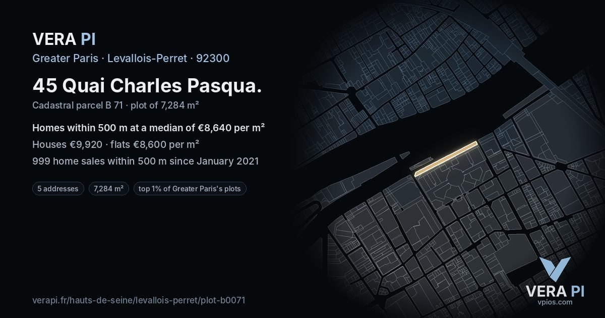 45 Quai Charles Pasqua, Levallois-Perret at night – the plot lit, the parcels around coloured by the prices near them