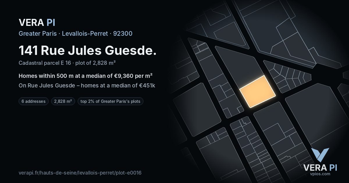 141 Rue Jules Guesde, Levallois-Perret at night – the plot lit, the parcels around coloured by the prices near them