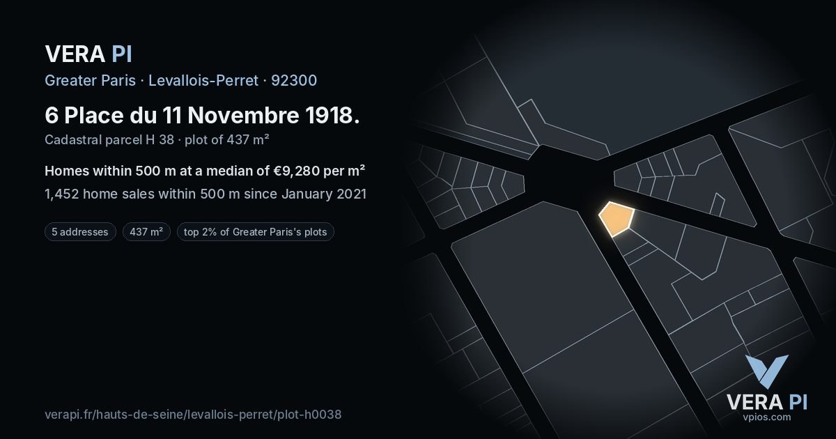 6 Place du 11 Novembre 1918, Levallois-Perret at night – the plot lit, the parcels around coloured by the prices near them