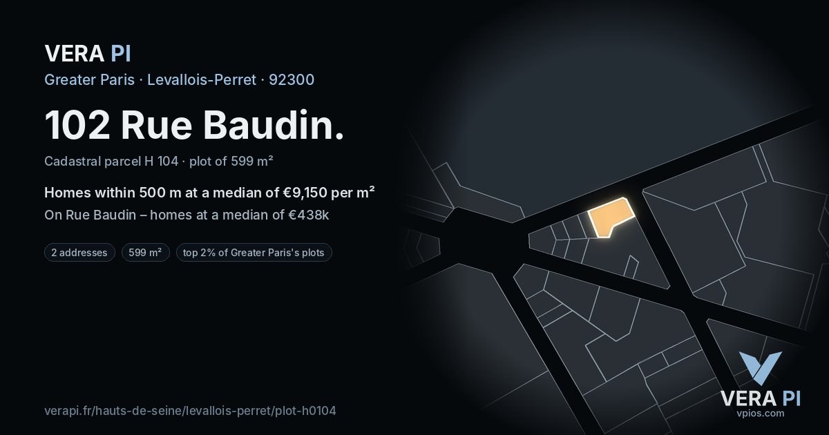 102 Rue Baudin, Levallois-Perret at night – the plot lit, the parcels around coloured by the prices near them