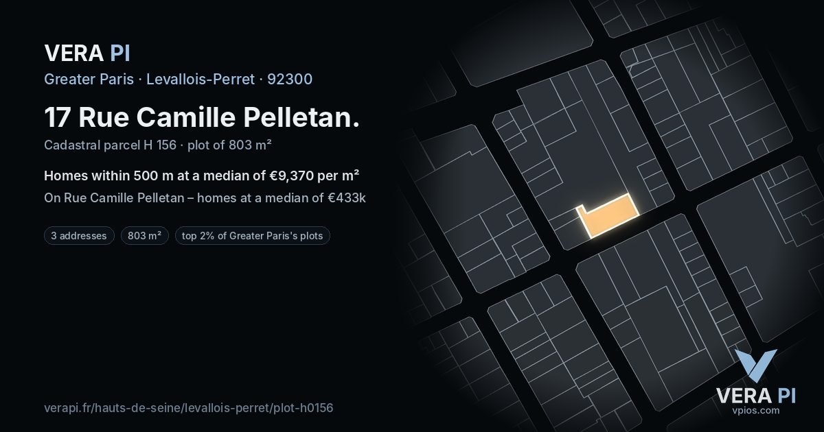 17 Rue Camille Pelletan, Levallois-Perret at night – the plot lit, the parcels around coloured by the prices near them