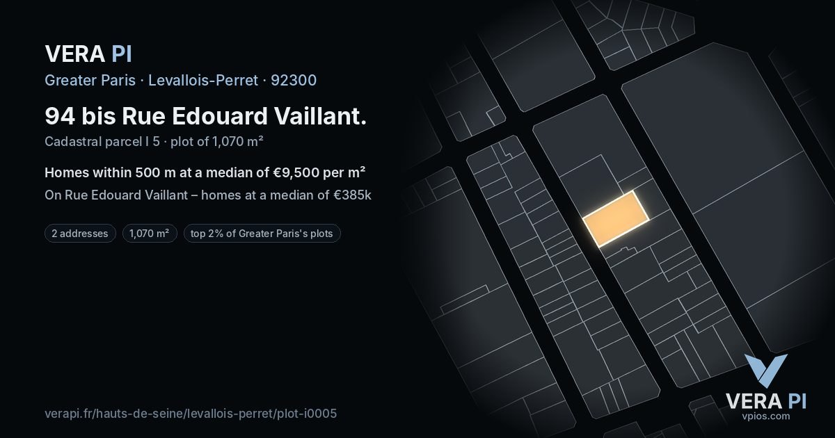 94 bis Rue Edouard Vaillant, Levallois-Perret at night – the plot lit, the parcels around coloured by the prices near them