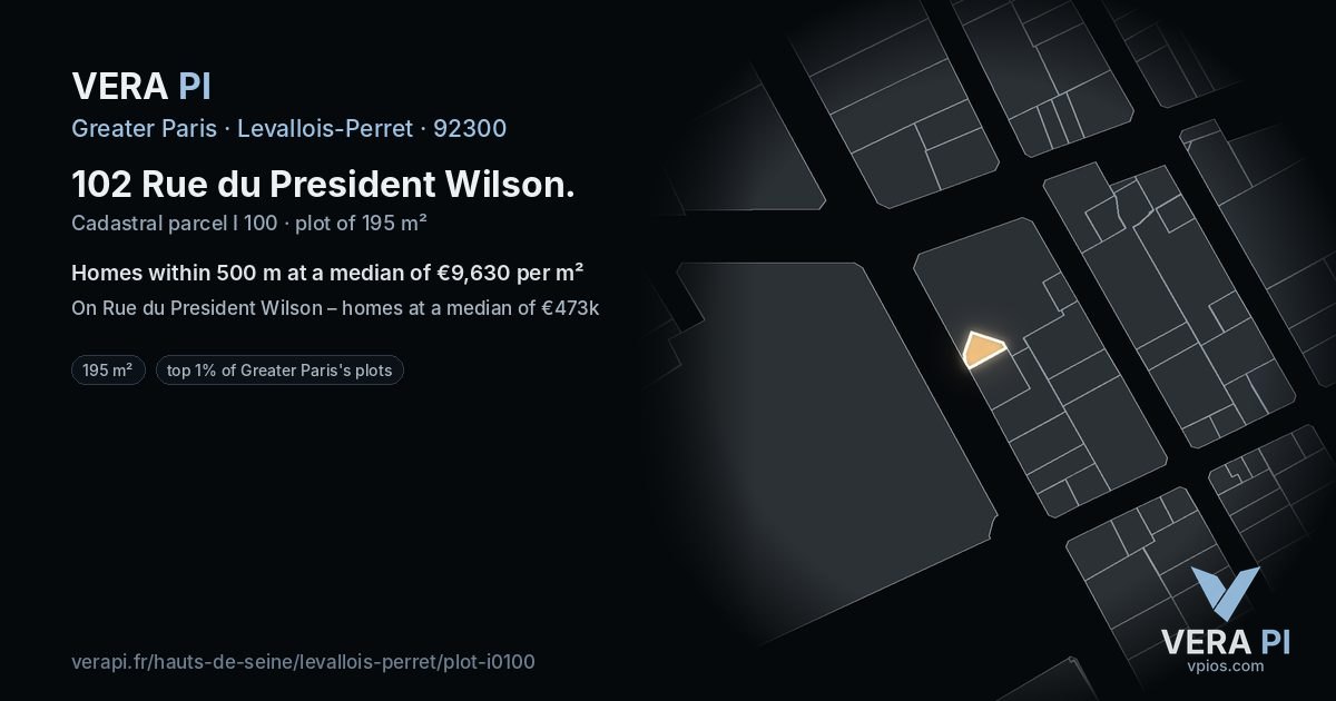 102 Rue du President Wilson, Levallois-Perret at night – the plot lit, the parcels around coloured by the prices near them
