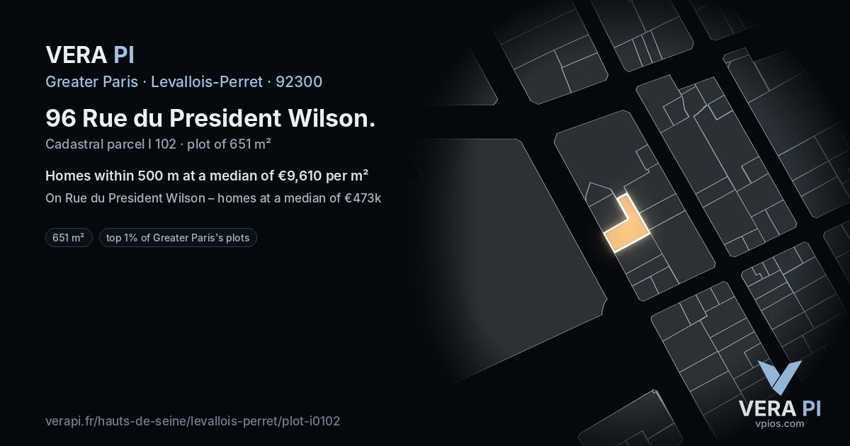 96 Rue du President Wilson, Levallois-Perret at night – the plot lit, the parcels around coloured by the prices near them