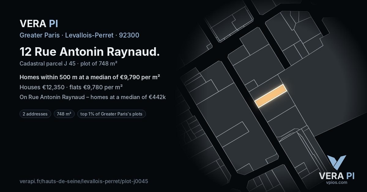 12 Rue Antonin Raynaud, Levallois-Perret at night – the plot lit, the parcels around coloured by the prices near them