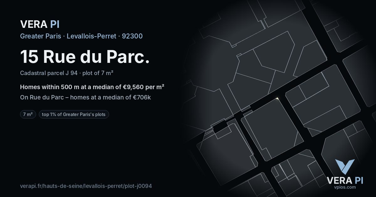 15 Rue du Parc, Levallois-Perret at night – the plot lit, the parcels around coloured by the prices near them