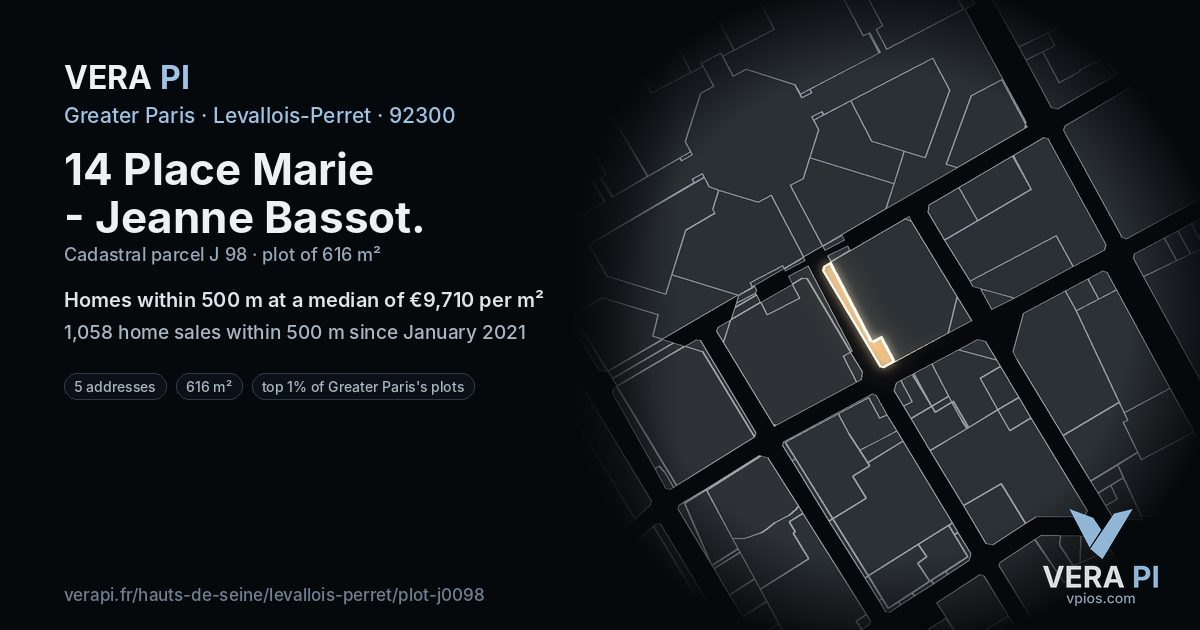14 Place Marie - Jeanne Bassot, Levallois-Perret at night – the plot lit, the parcels around coloured by the prices near them
