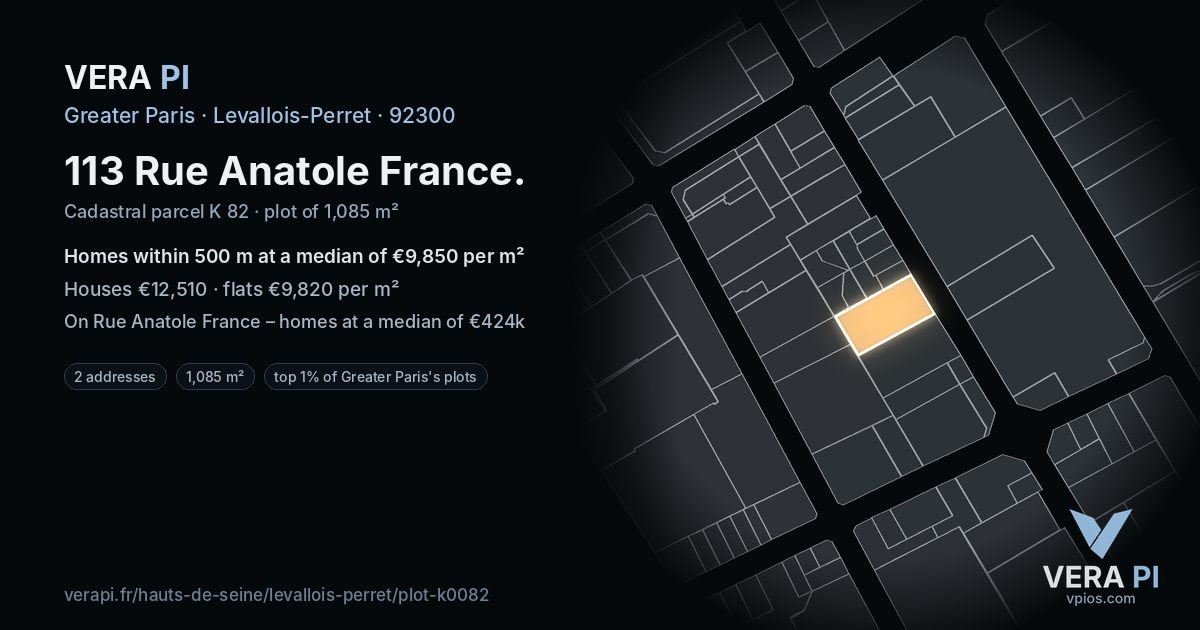 113 Rue Anatole France, Levallois-Perret at night – the plot lit, the parcels around coloured by the prices near them