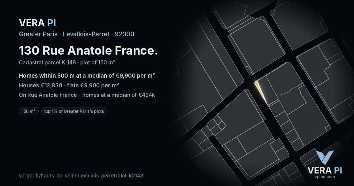 130 Rue Anatole France, Levallois-Perret at night – the plot lit, the parcels around coloured by the prices near them