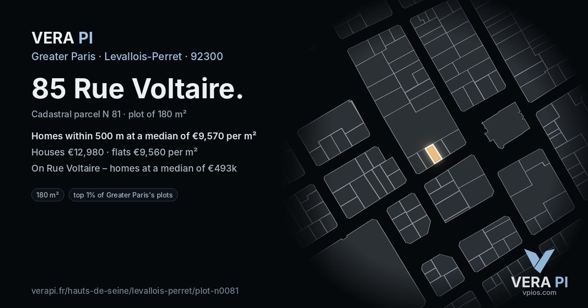 85 Rue Voltaire, Levallois-Perret at night – the plot lit, the parcels around coloured by the prices near them