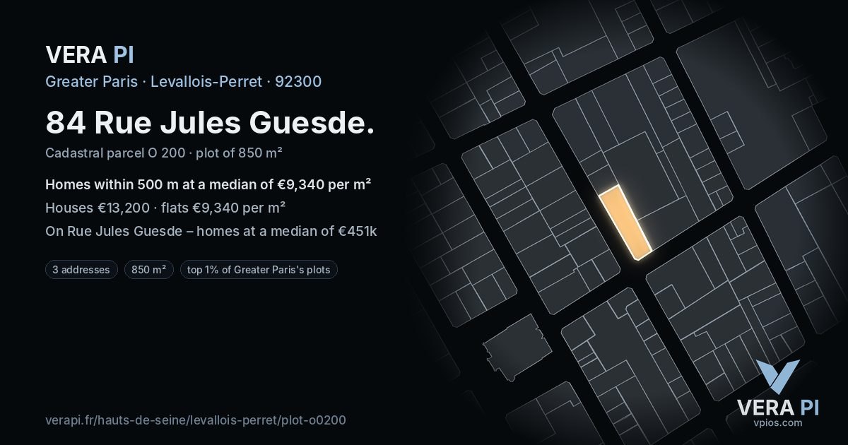 84 Rue Jules Guesde, Levallois-Perret at night – the plot lit, the parcels around coloured by the prices near them
