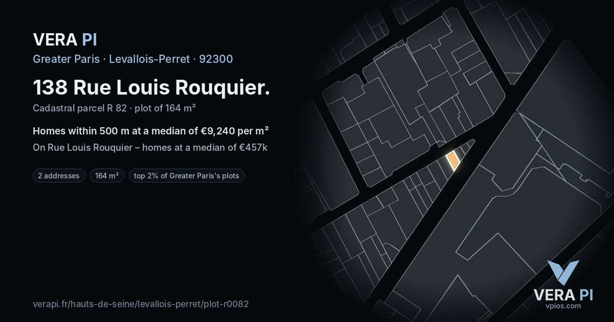 138 Rue Louis Rouquier, Levallois-Perret at night – the plot lit, the parcels around coloured by the prices near them