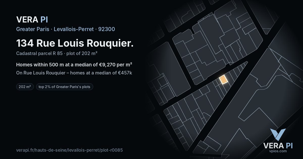 134 Rue Louis Rouquier, Levallois-Perret at night – the plot lit, the parcels around coloured by the prices near them