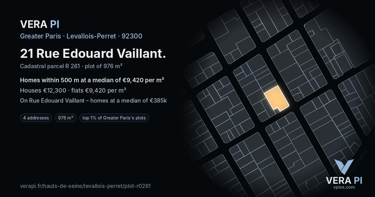 21 Rue Edouard Vaillant, Levallois-Perret at night – the plot lit, the parcels around coloured by the prices near them
