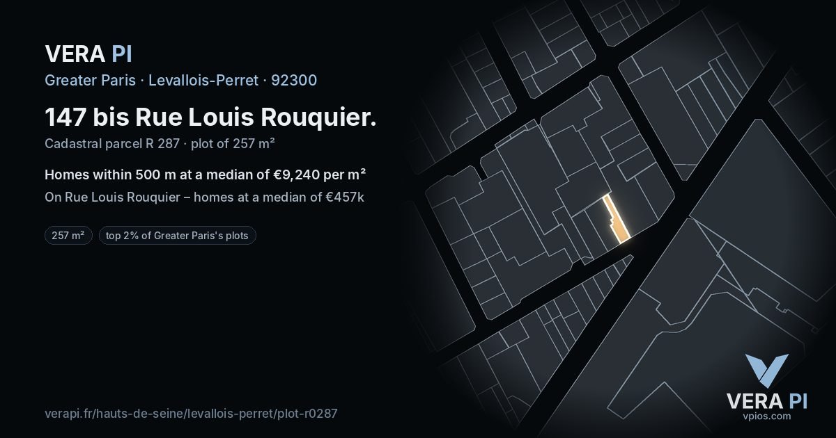 147 bis Rue Louis Rouquier, Levallois-Perret at night – the plot lit, the parcels around coloured by the prices near them