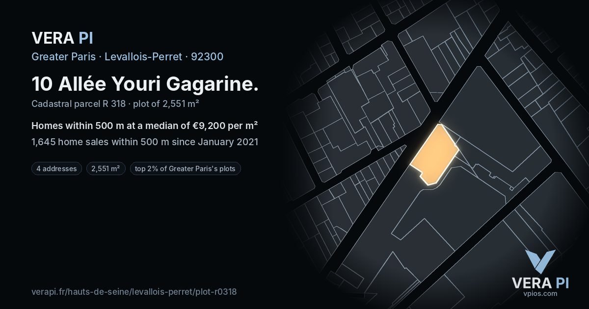 10 Allée Youri Gagarine, Levallois-Perret at night – the plot lit, the parcels around coloured by the prices near them