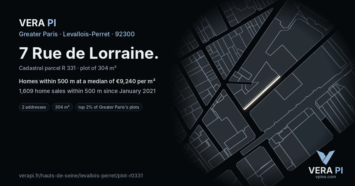 7 Rue de Lorraine, Levallois-Perret at night – the plot lit, the parcels around coloured by the prices near them