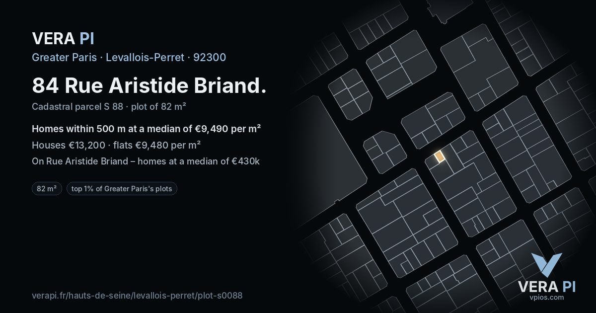 84 Rue Aristide Briand, Levallois-Perret at night – the plot lit, the parcels around coloured by the prices near them