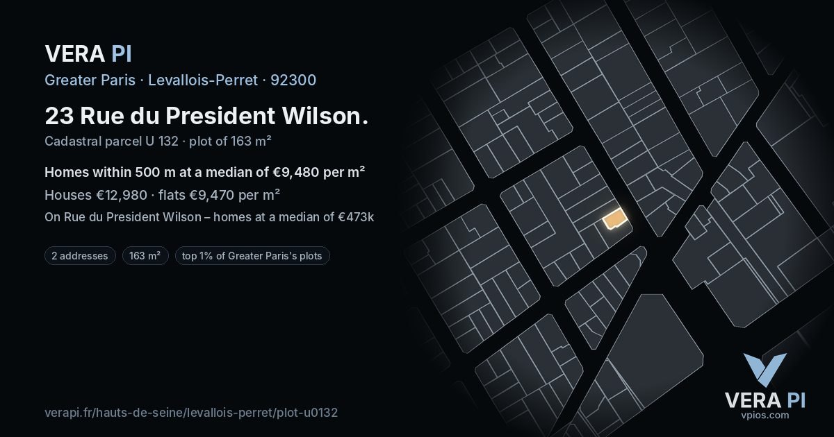23 Rue du President Wilson, Levallois-Perret at night – the plot lit, the parcels around coloured by the prices near them