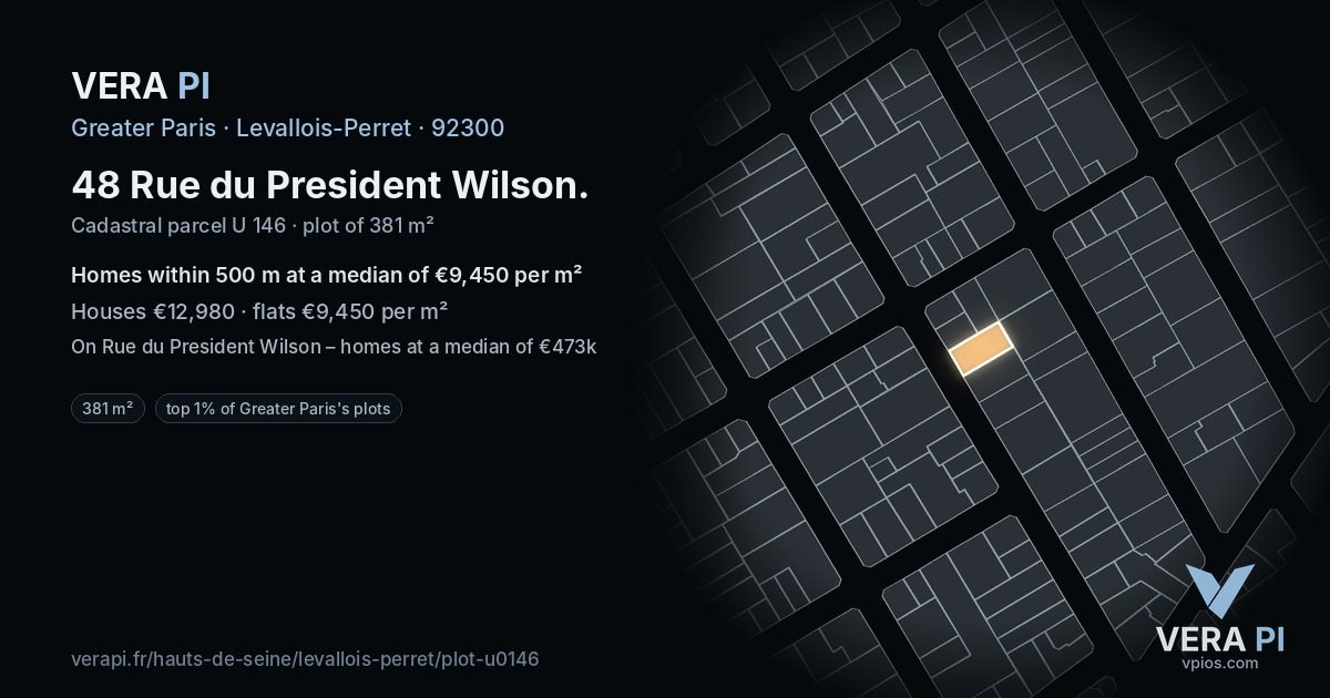 48 Rue du President Wilson, Levallois-Perret at night – the plot lit, the parcels around coloured by the prices near them