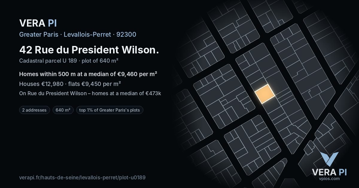 42 Rue du President Wilson, Levallois-Perret at night – the plot lit, the parcels around coloured by the prices near them
