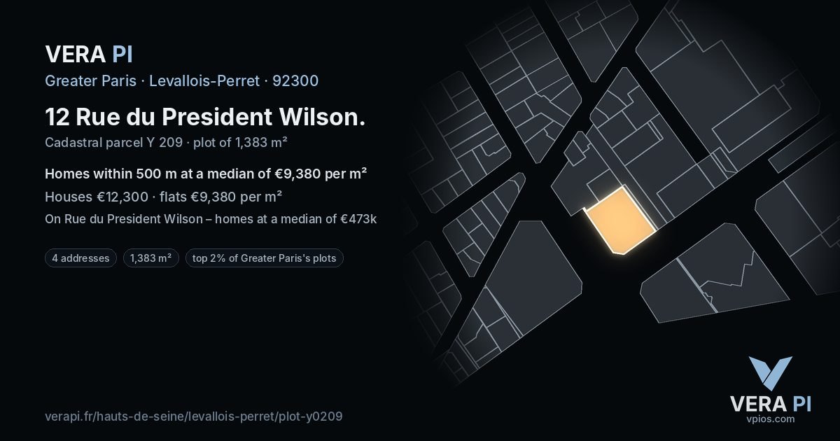12 Rue du President Wilson, Levallois-Perret at night – the plot lit, the parcels around coloured by the prices near them