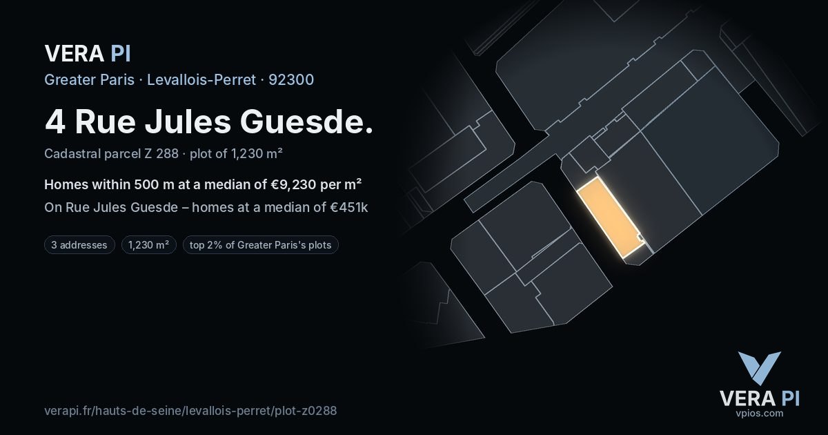 4 Rue Jules Guesde, Levallois-Perret at night – the plot lit, the parcels around coloured by the prices near them