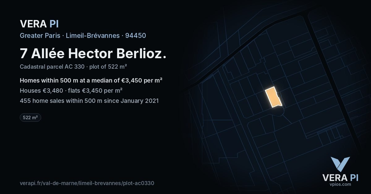 7 Allée Hector Berlioz, Limeil-Brévannes at night – the plot lit, the parcels around coloured by the prices near them