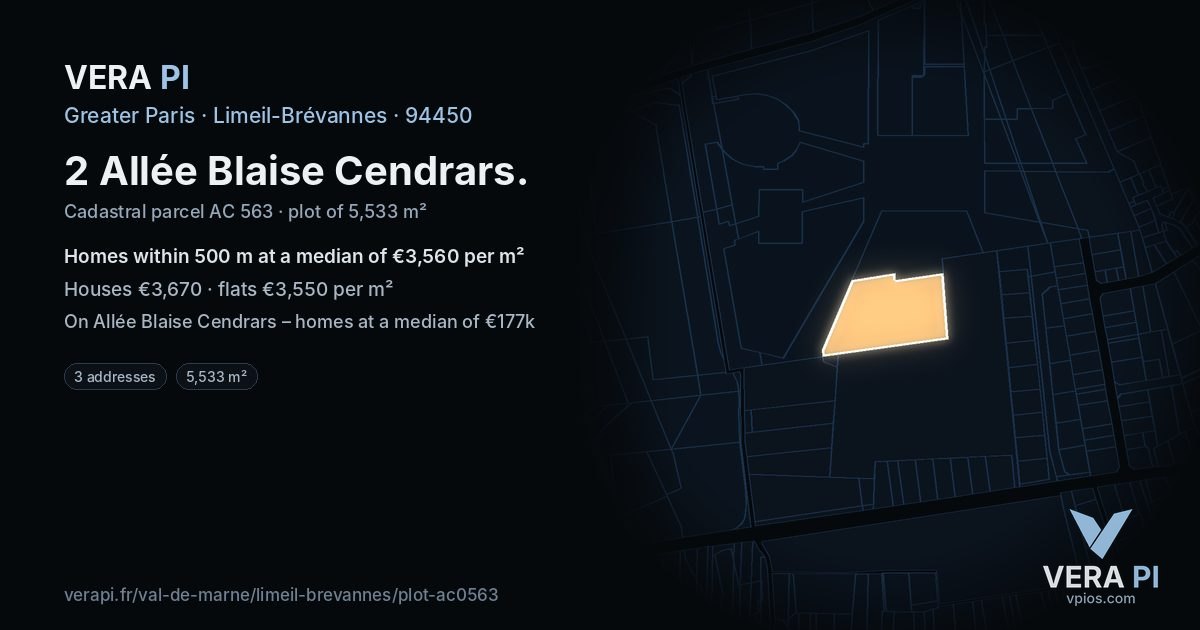 2 Allée Blaise Cendrars, Limeil-Brévannes at night – the plot lit, the parcels around coloured by the prices near them