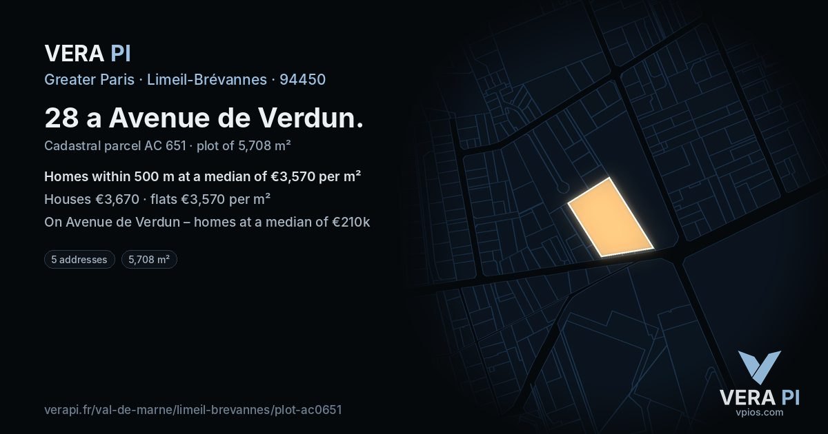 28 a Avenue de Verdun, Limeil-Brévannes at night – the plot lit, the parcels around coloured by the prices near them