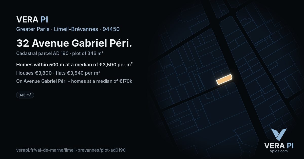 32 Avenue Gabriel Péri, Limeil-Brévannes at night – the plot lit, the parcels around coloured by the prices near them