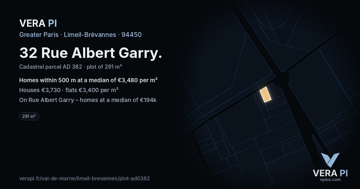 32 Rue Albert Garry, Limeil-Brévannes at night – the plot lit, the parcels around coloured by the prices near them