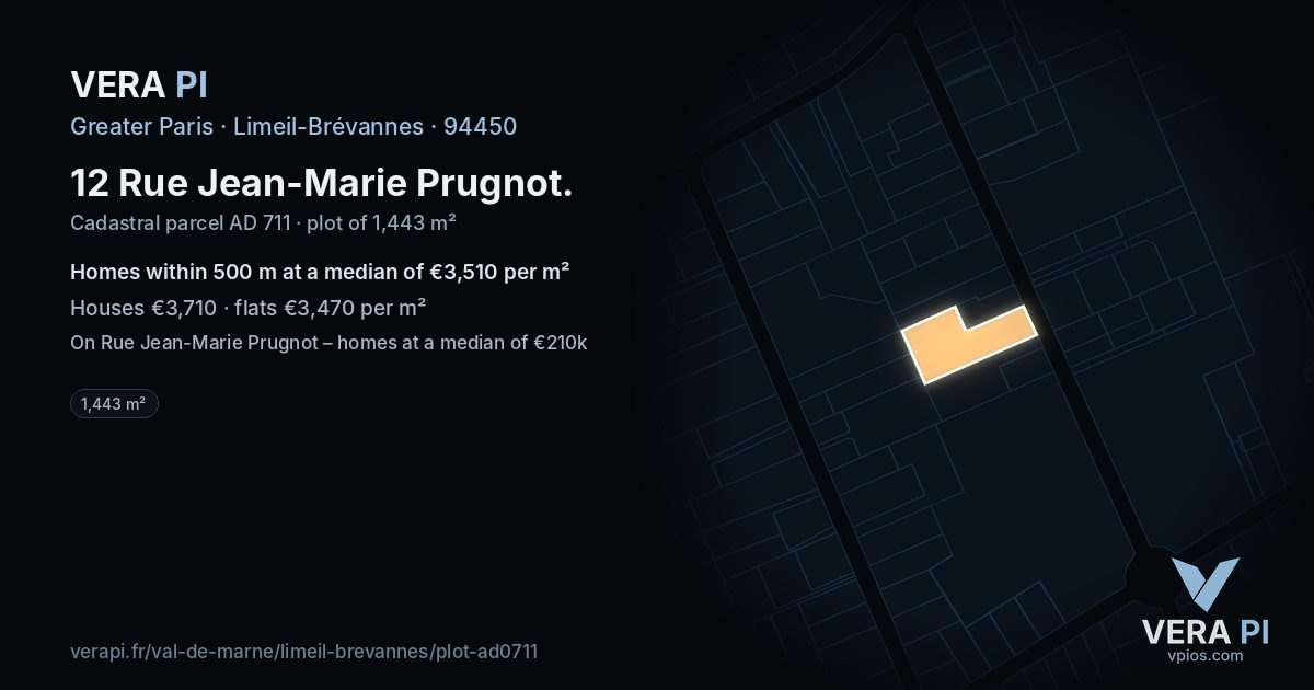 12 Rue Jean-Marie Prugnot, Limeil-Brévannes at night – the plot lit, the parcels around coloured by the prices near them