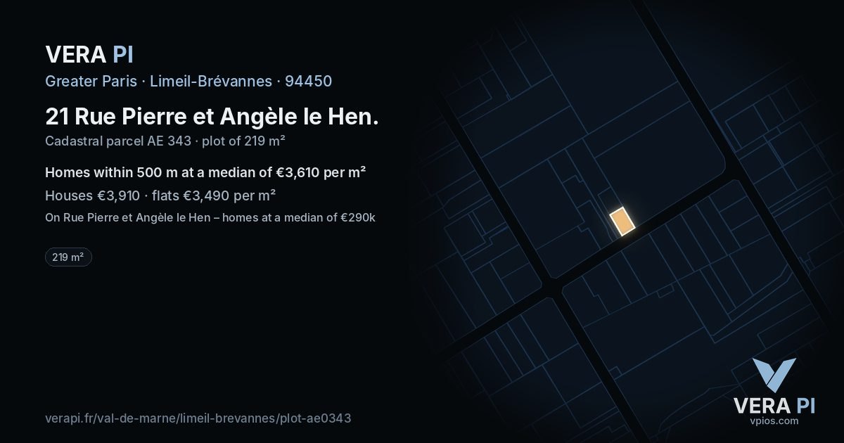 21 Rue Pierre et Angèle le Hen, Limeil-Brévannes at night – the plot lit, the parcels around coloured by the prices near them