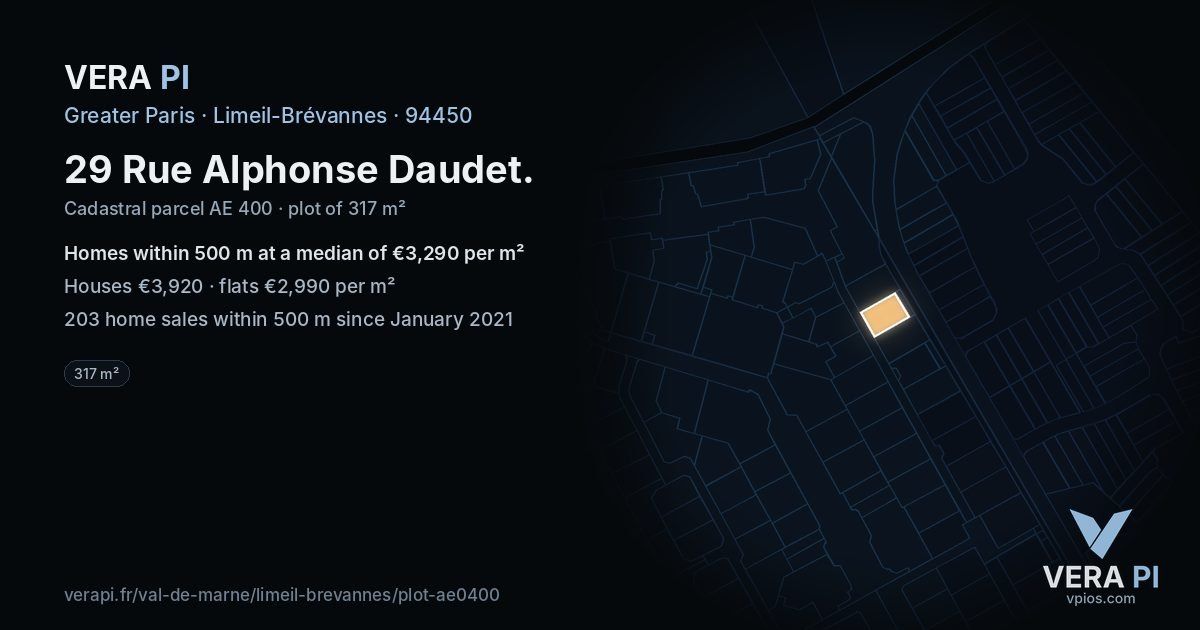 29 Rue Alphonse Daudet, Limeil-Brévannes at night – the plot lit, the parcels around coloured by the prices near them