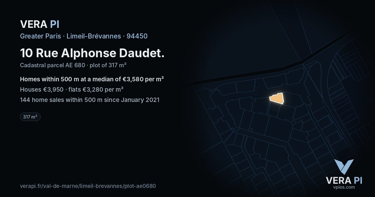 10 Rue Alphonse Daudet, Limeil-Brévannes at night – the plot lit, the parcels around coloured by the prices near them