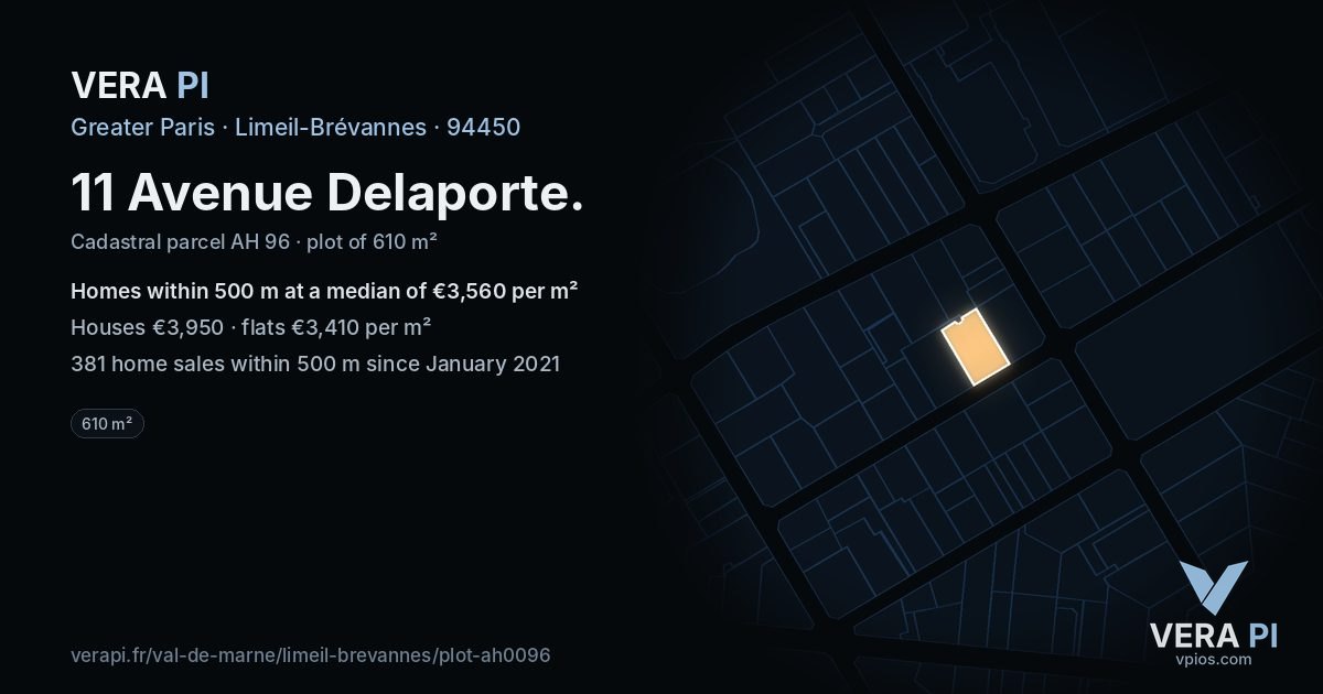 11 Avenue Delaporte, Limeil-Brévannes at night – the plot lit, the parcels around coloured by the prices near them