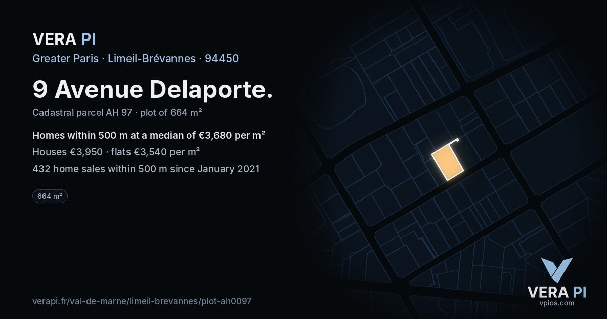 9 Avenue Delaporte, Limeil-Brévannes at night – the plot lit, the parcels around coloured by the prices near them