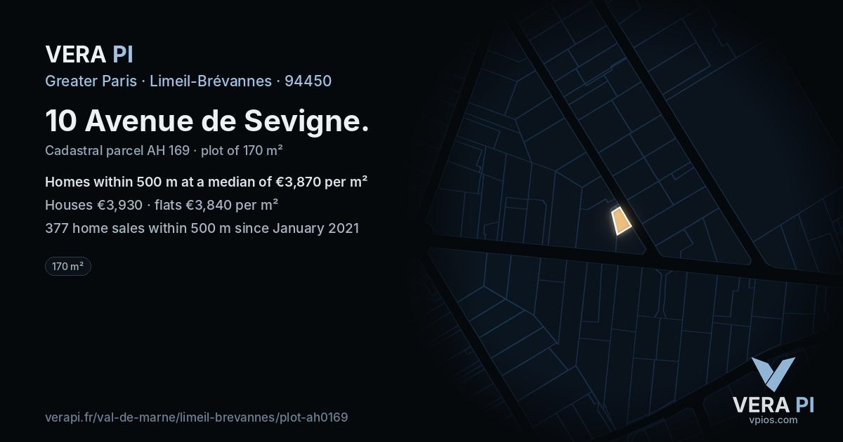 10 Avenue de Sevigne, Limeil-Brévannes at night – the plot lit, the parcels around coloured by the prices near them