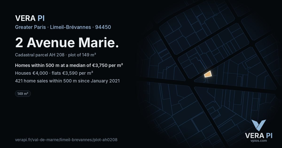 2 Avenue Marie, Limeil-Brévannes at night – the plot lit, the parcels around coloured by the prices near them
