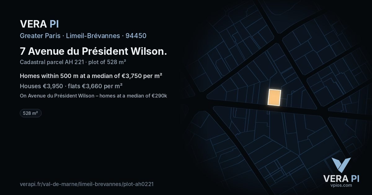 7 Avenue du Président Wilson, Limeil-Brévannes at night – the plot lit, the parcels around coloured by the prices near them
