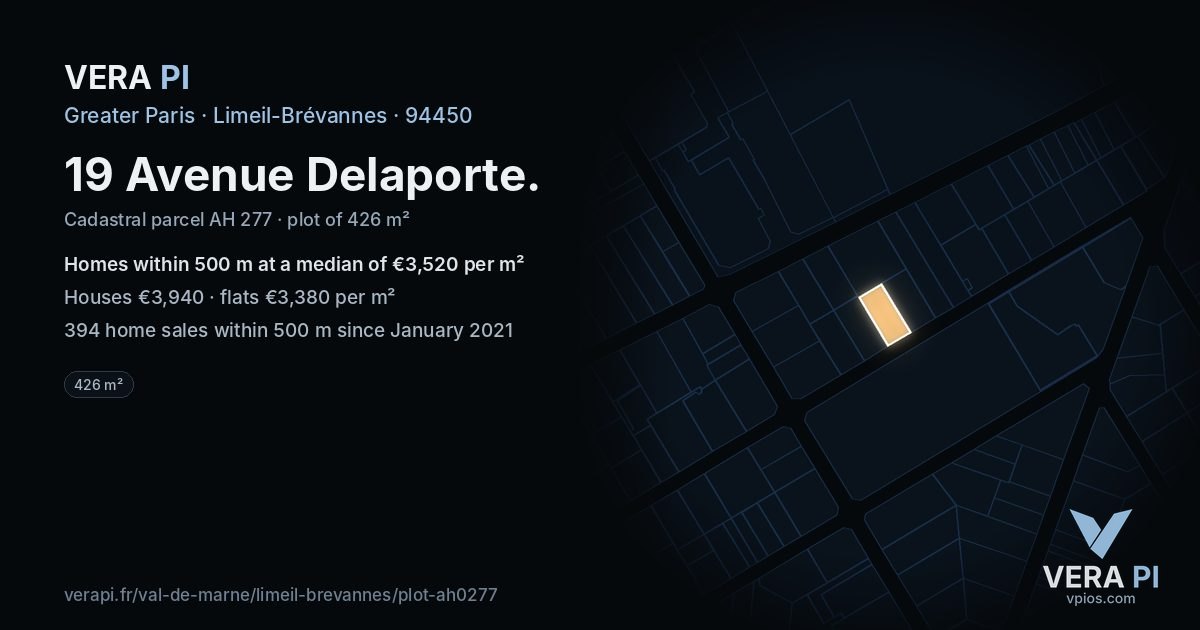 19 Avenue Delaporte, Limeil-Brévannes at night – the plot lit, the parcels around coloured by the prices near them