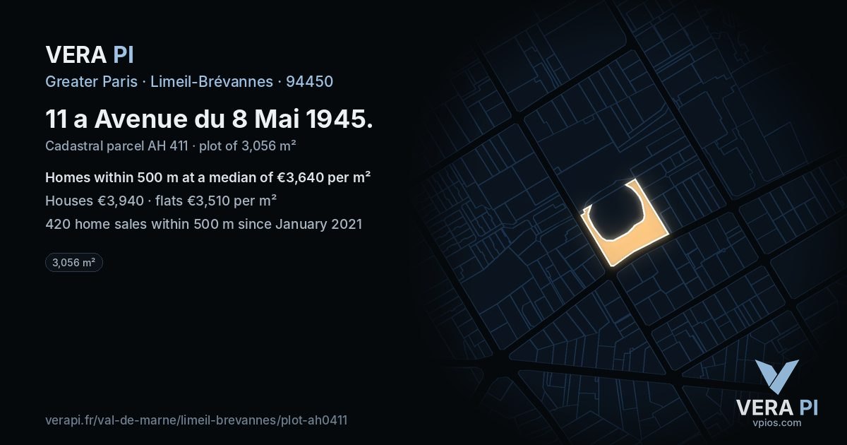 11 a Avenue du 8 Mai 1945, Limeil-Brévannes at night – the plot lit, the parcels around coloured by the prices near them
