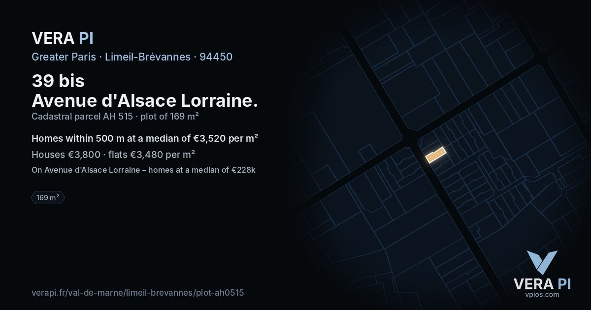 39 bis Avenue d'Alsace Lorraine, Limeil-Brévannes at night – the plot lit, the parcels around coloured by the prices near them