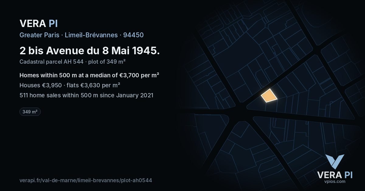 2 bis Avenue du 8 Mai 1945, Limeil-Brévannes at night – the plot lit, the parcels around coloured by the prices near them