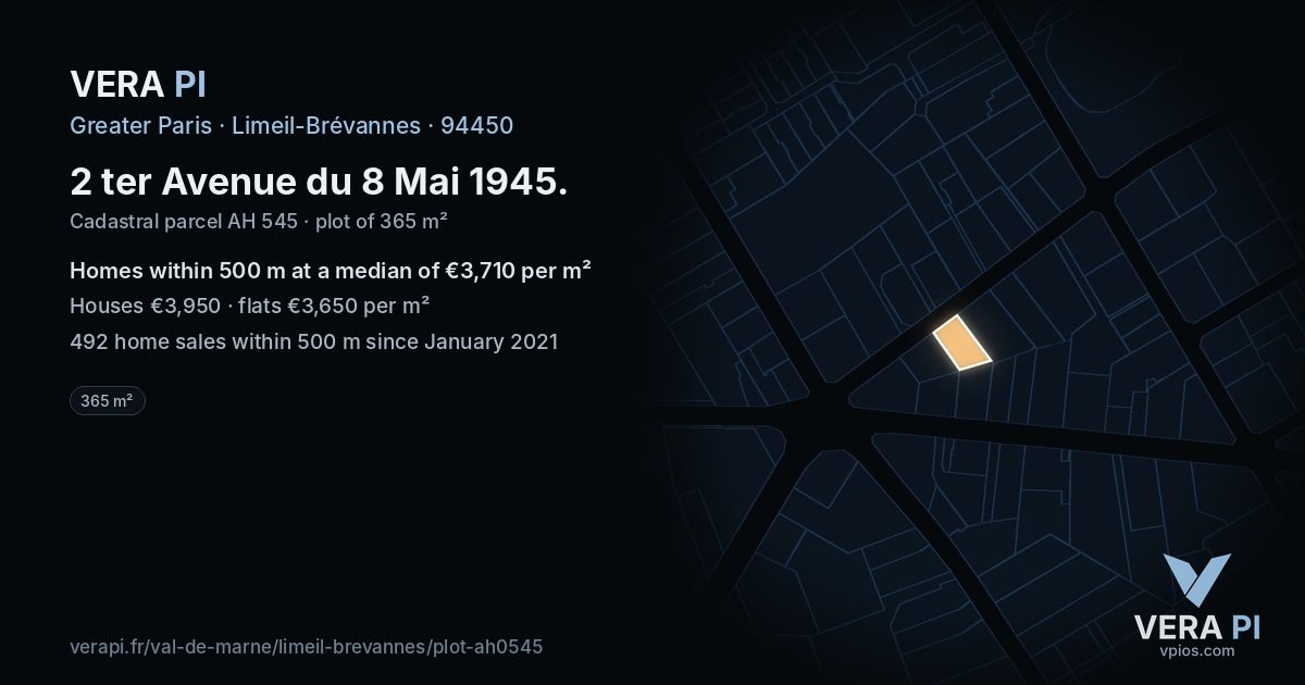 2 ter Avenue du 8 Mai 1945, Limeil-Brévannes at night – the plot lit, the parcels around coloured by the prices near them