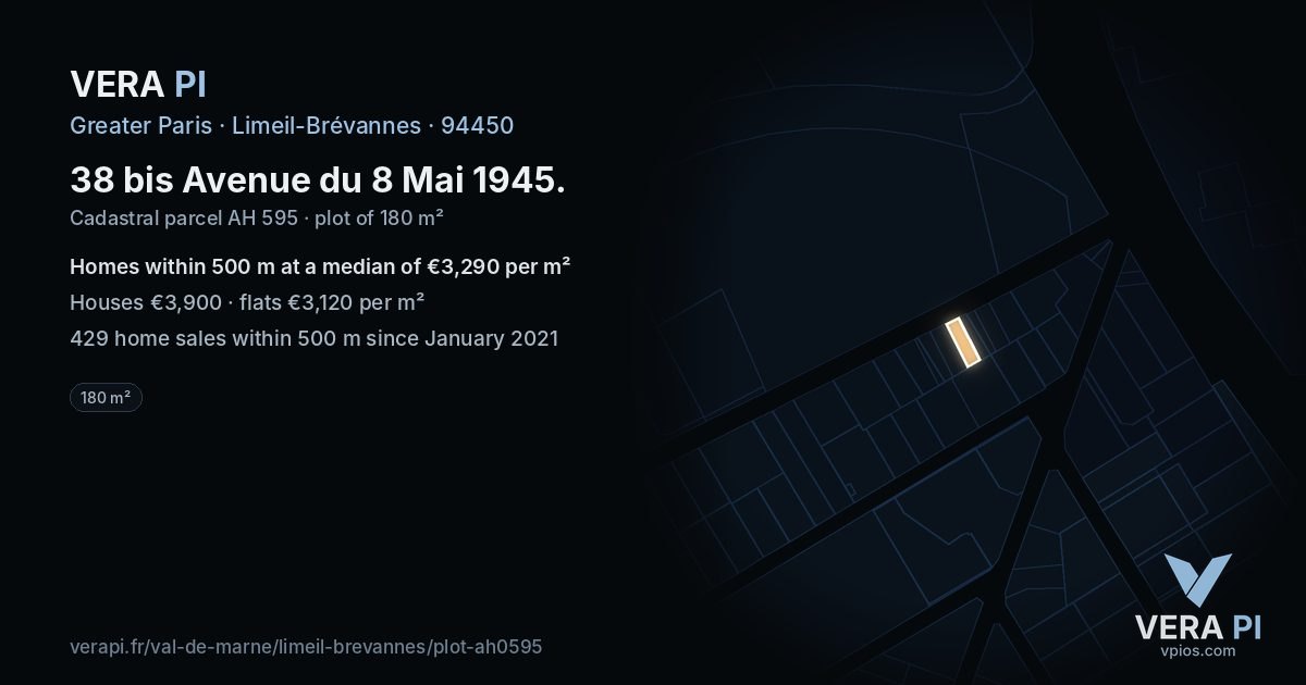 38 bis Avenue du 8 Mai 1945, Limeil-Brévannes at night – the plot lit, the parcels around coloured by the prices near them