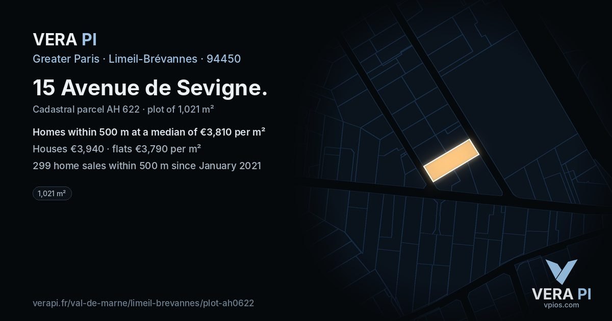 15 Avenue de Sevigne, Limeil-Brévannes at night – the plot lit, the parcels around coloured by the prices near them