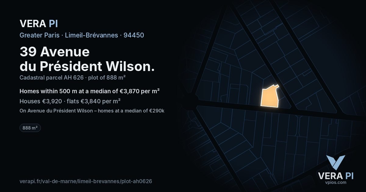 39 Avenue du Président Wilson, Limeil-Brévannes at night – the plot lit, the parcels around coloured by the prices near them