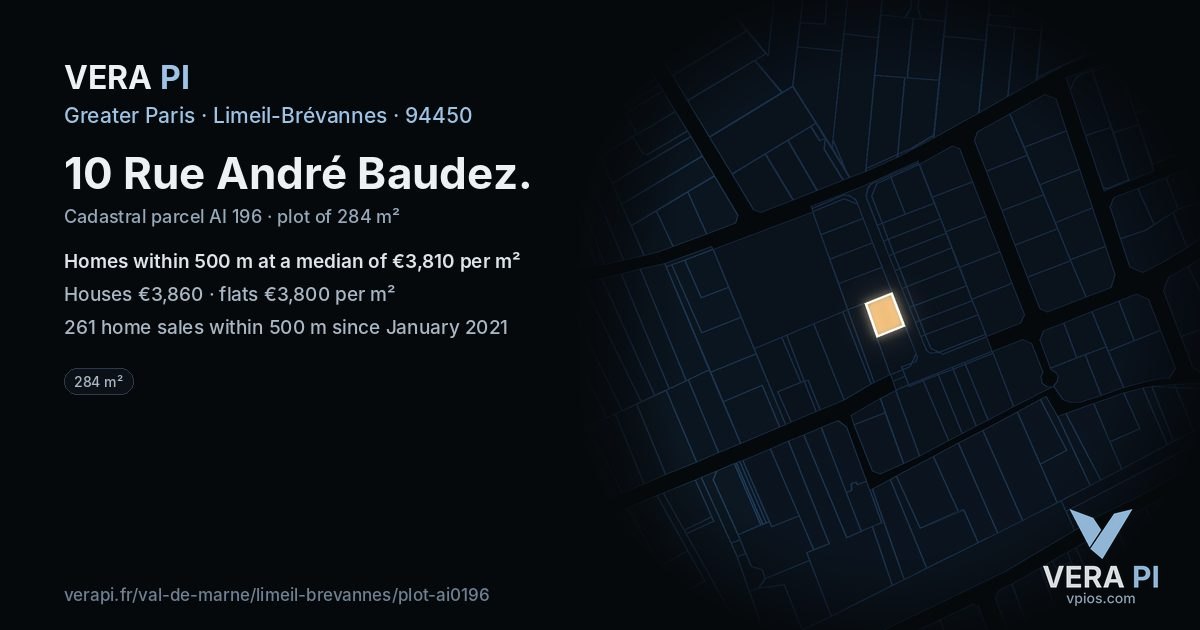 10 Rue André Baudez, Limeil-Brévannes at night – the plot lit, the parcels around coloured by the prices near them